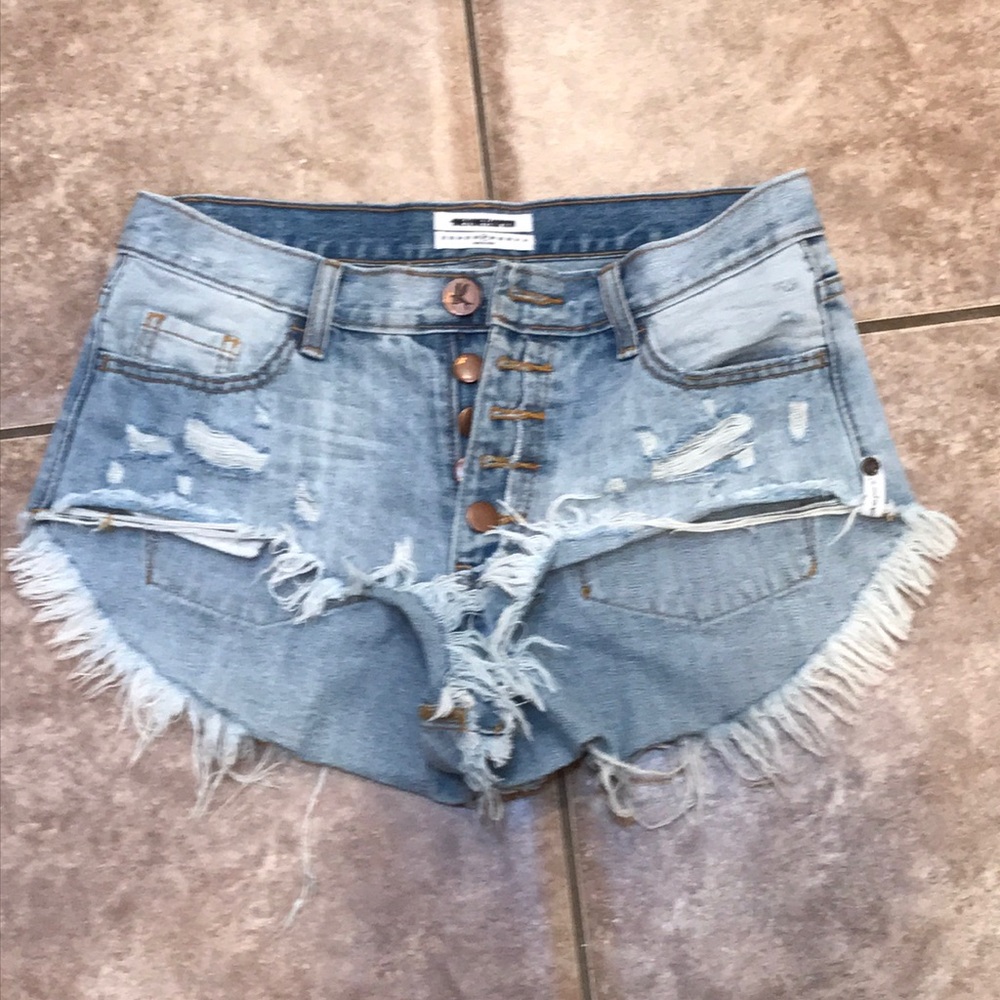 One Teaspoon Denim Shorts!